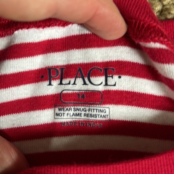 Place red and white striped pajamas. Size 14. See pictures! - Picture 5 of 9